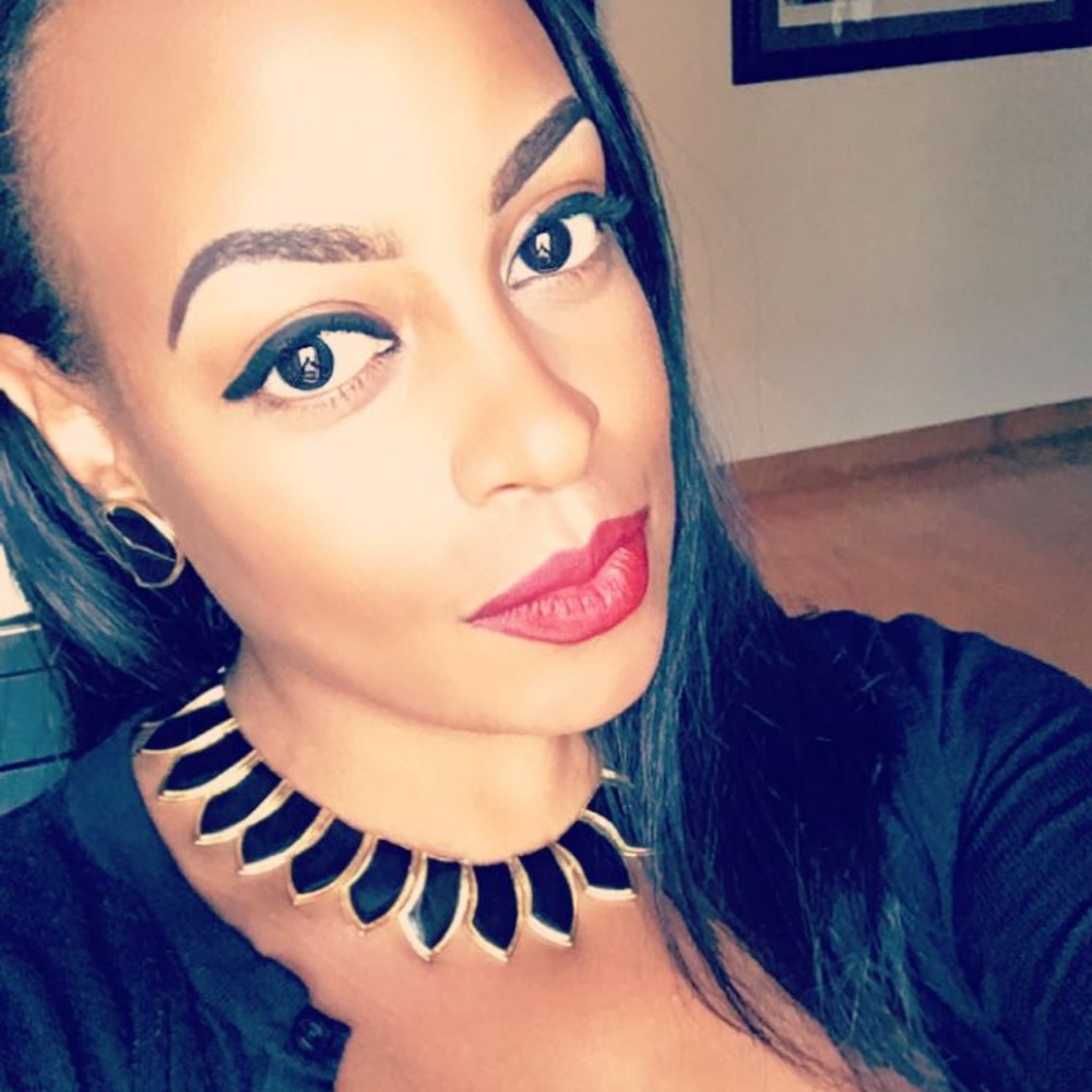 Meet your Posher, Candice